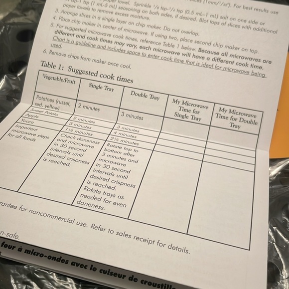 NWT The Pampered Chef #1241 Microwave Chip Maker Potato Chip Maker - Picture 7 of 11